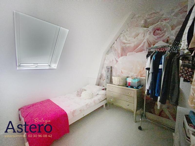 Propriété - 255 m² - 8 pièces