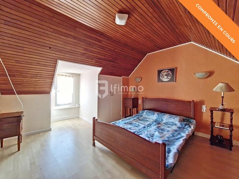 Maison - 123 m² - 7 pièces