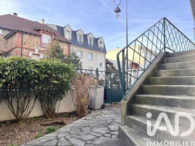 Maison - 106 m² - 5 pièces