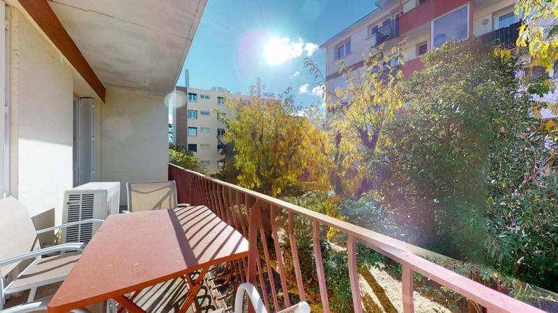 Appartement - 67 m² - 5 pièces