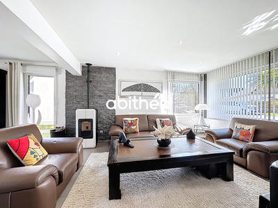 Maison - 172 m² - 6 pièces