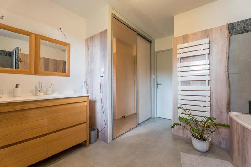 Maison - 140 m² - 4 pièces