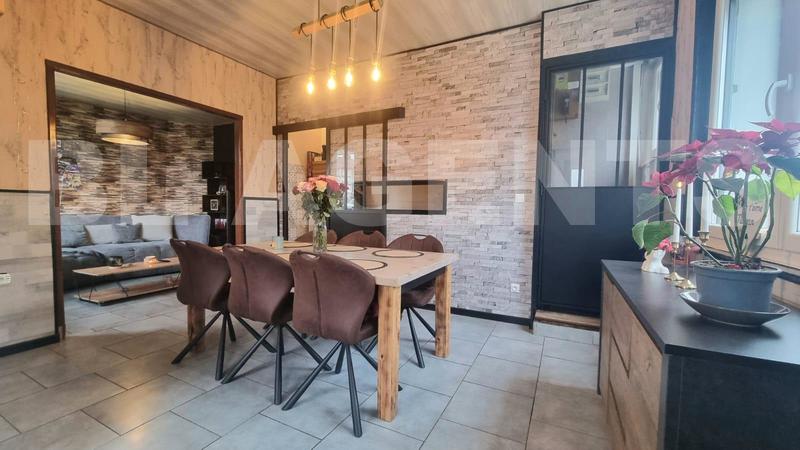 Maison - 85 m² - 4 pièces