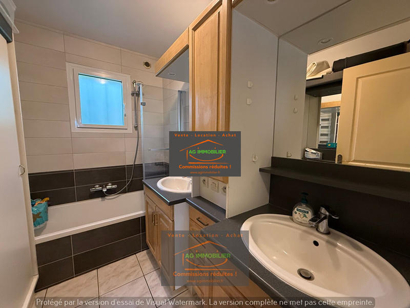 Maison - 141 m² - 7 pièces