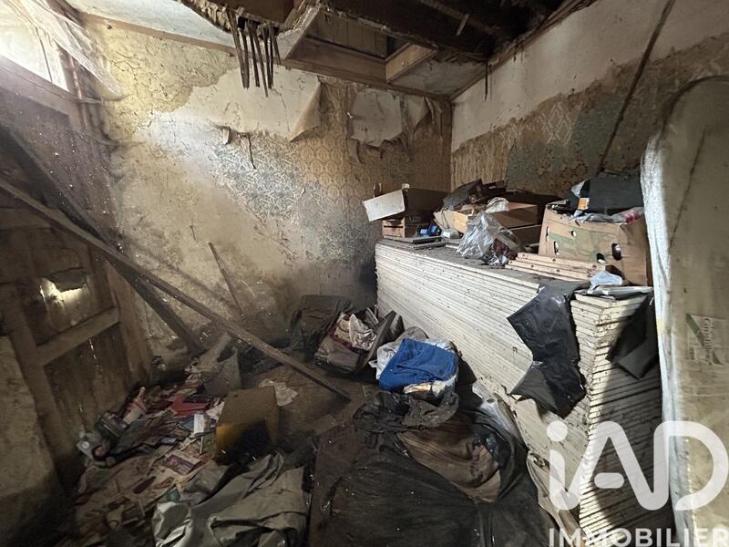 Maison - 90 m² - 5 pièces