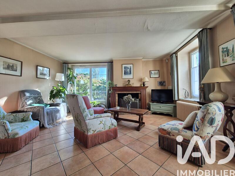 Maison - 180 m² - 7 pièces