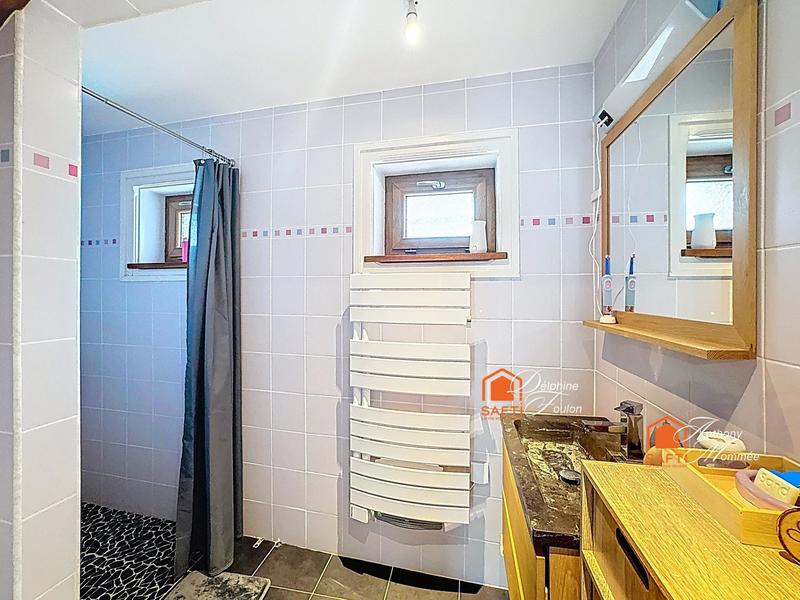 Maison - 180 m² - 5 pièces