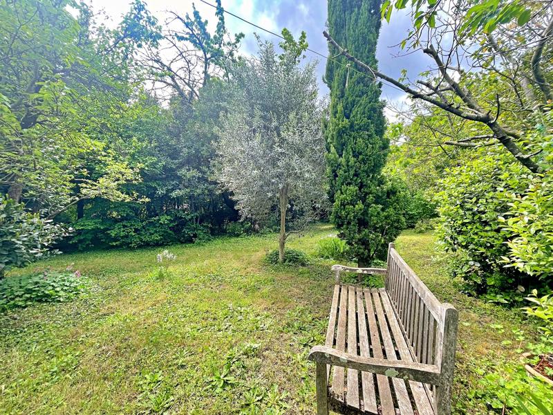 Maison - 255 m² - 7 pièces