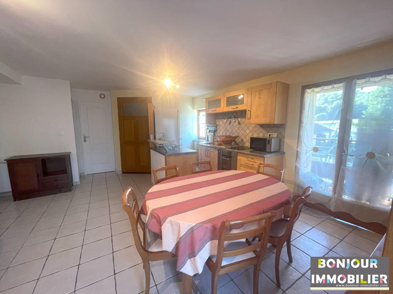 Appartement - 57 m² - 3 pièces