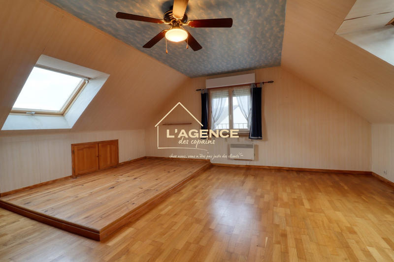 Maison - 186 m² - 6 pièces