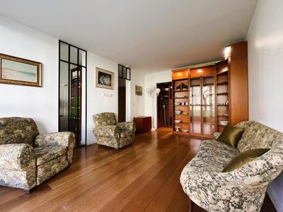 Appartement - 77 m² - 3 pièces