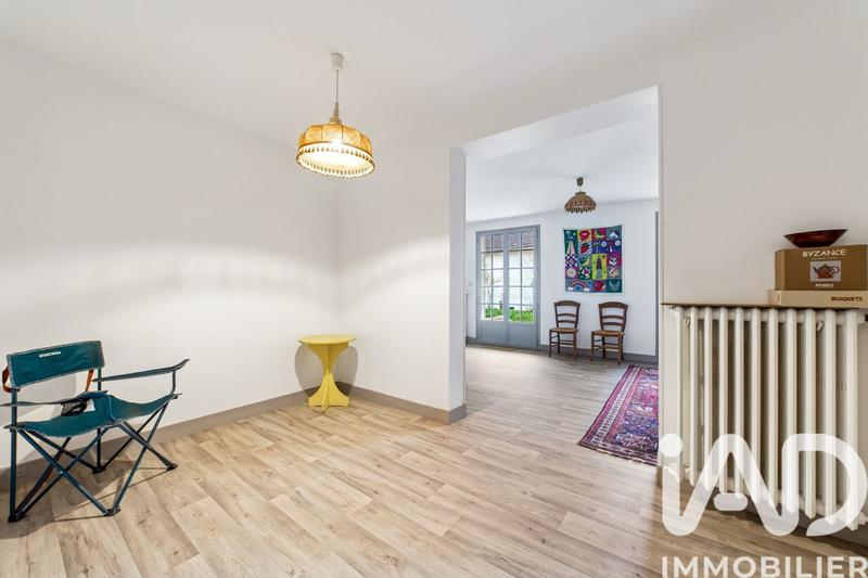 Maison - 195 m² - 8 pièces