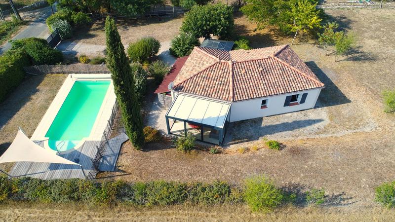 Maison - 90 m² - 5 pièces