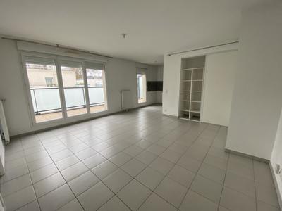 Appartement - 82 m² - 4 pièces