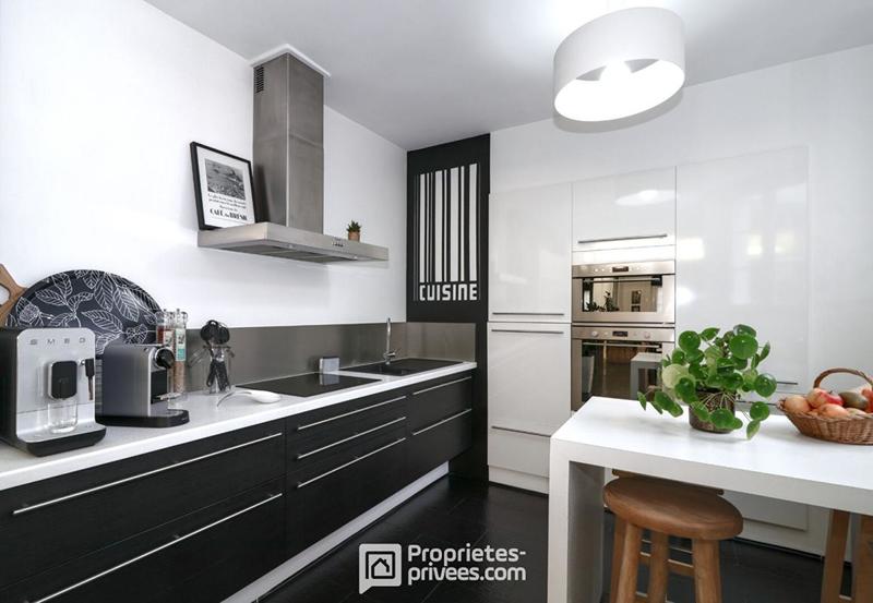 Maison - 179 m² - 8 pièces