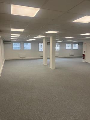 Bureau - 210 m²