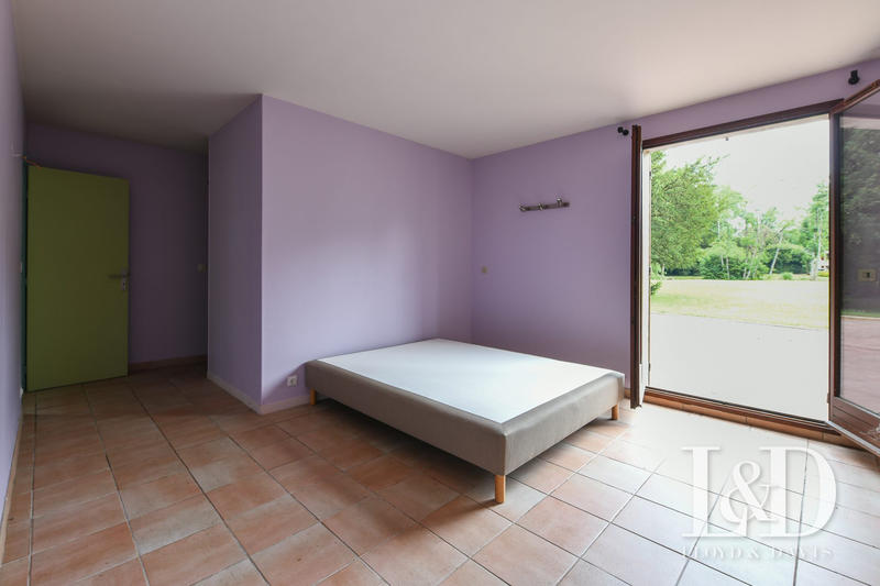 Maison - 310 m² - 14 pièces