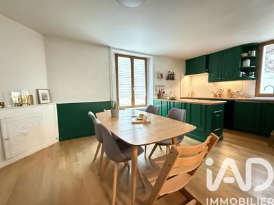 Maison - 137 m² - 6 pièces