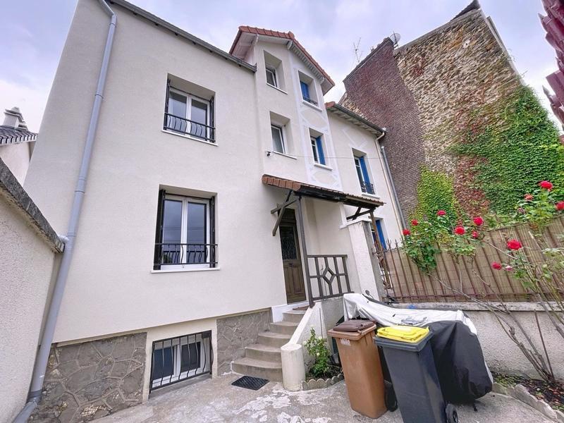 Maison - 110 m² - 5 pièces