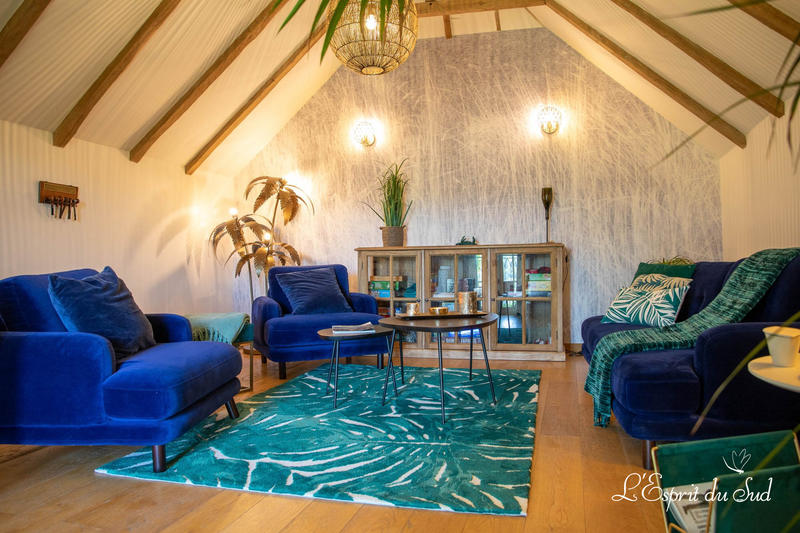 Maison - 700 m² - 26 pièces