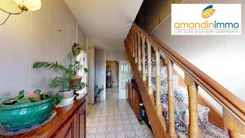 Maison - 172 m² - 8 pièces