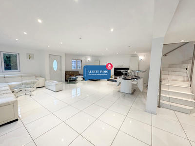 Maison - 125 m² - 4 pièces