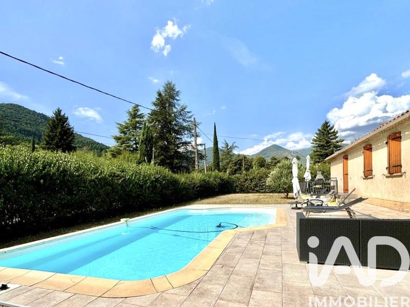 Maison - 128 m² - 4 pièces