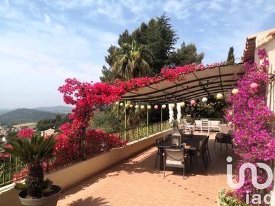 Maison - 160 m² - 7 pièces