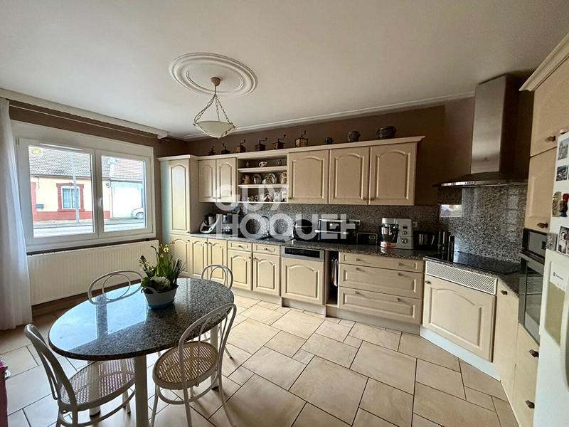 Maison - 120 m² - 5 pièces