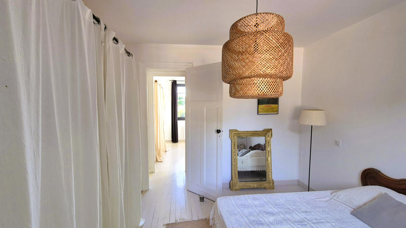 Maison - 180 m² - 7 pièces