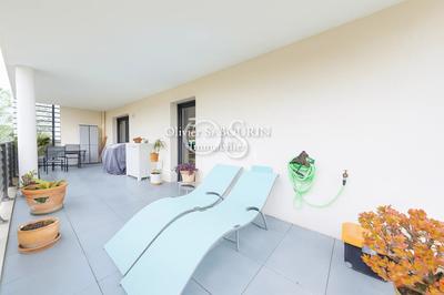 Appartement - 79 m² - 3 pièces