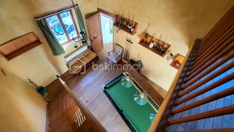 Maison en pierre - 204 m² - 9 pièces