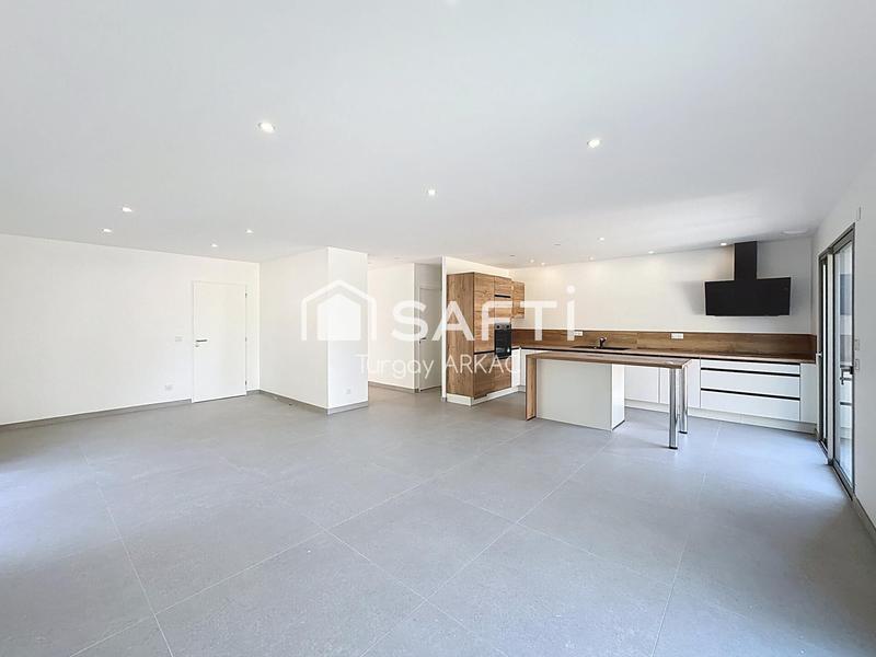 Maison - 103 m² - 4 pièces