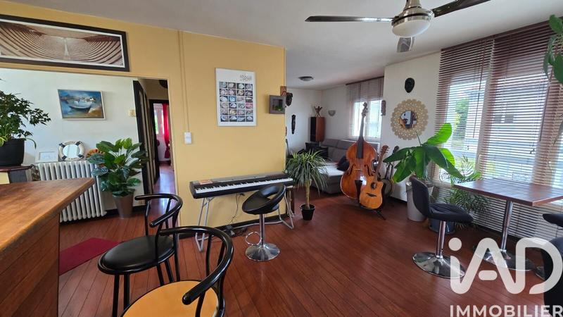 Maison - 92 m² - 5 pièces