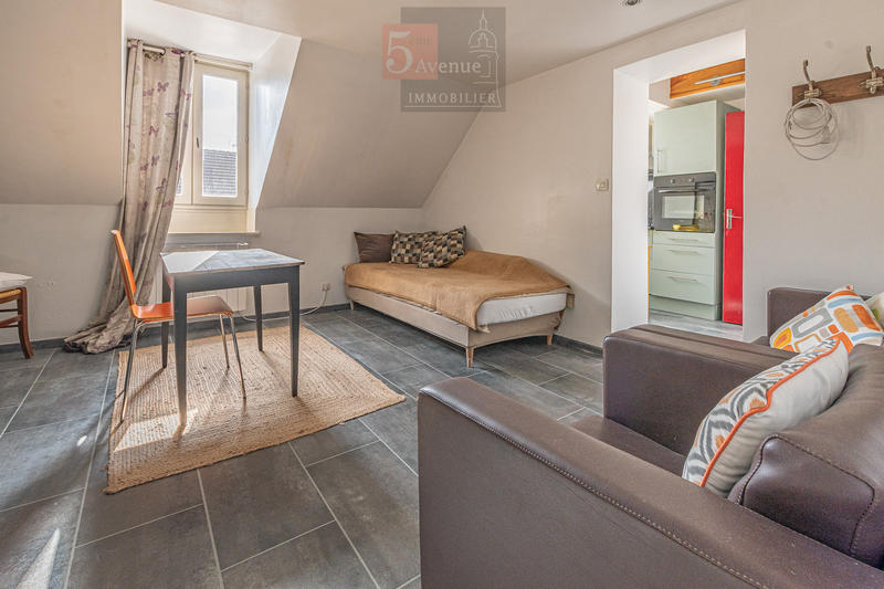 Immeuble - 158 m² - 10 pièces