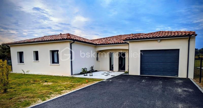 Villa - 145 m² - 6 pièces