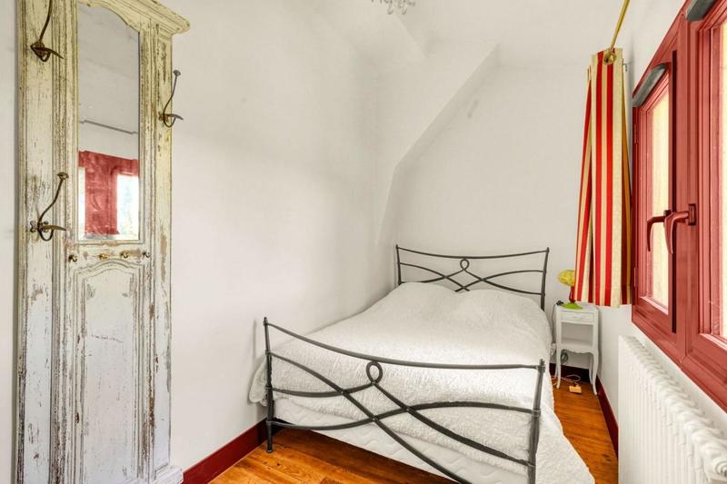 Maison - 200 m² - 6 pièces