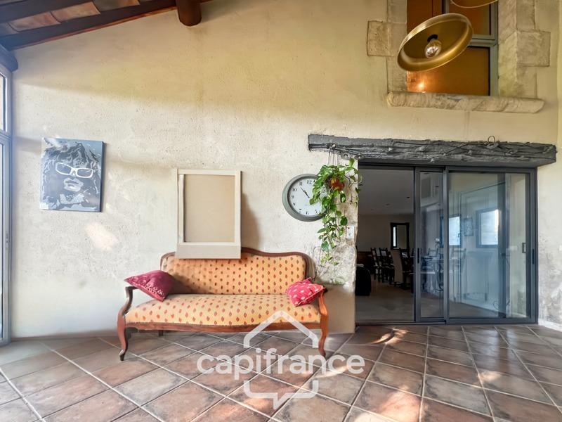 Maison en pierre - 254 m² - 7 pièces