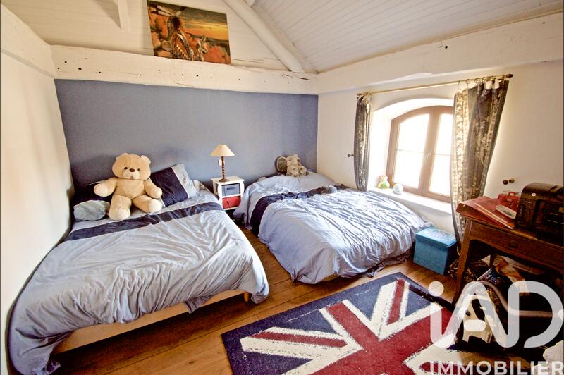 Maison - 350 m² - 13 pièces