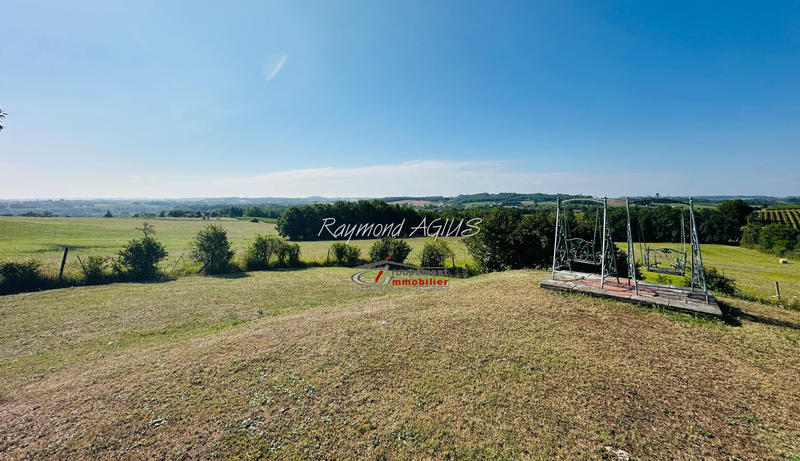 Maison - 390 m² - 14 pièces