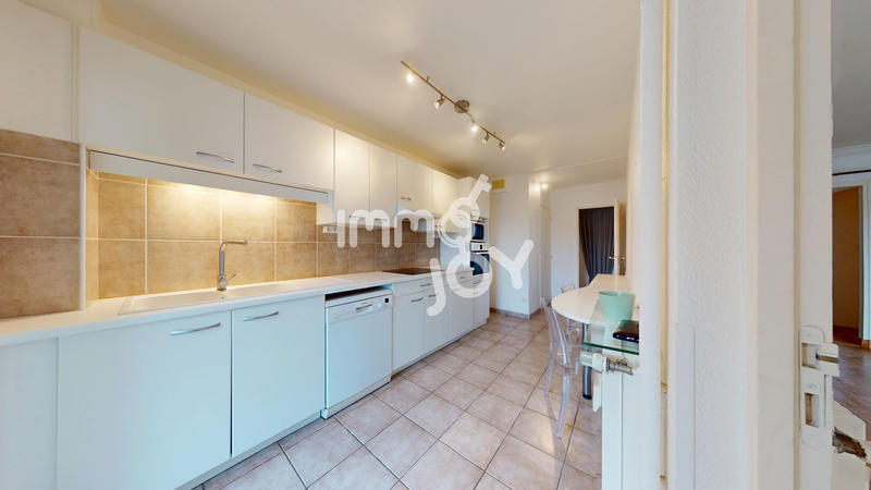 Appartement - 86 m² - 3 pièces