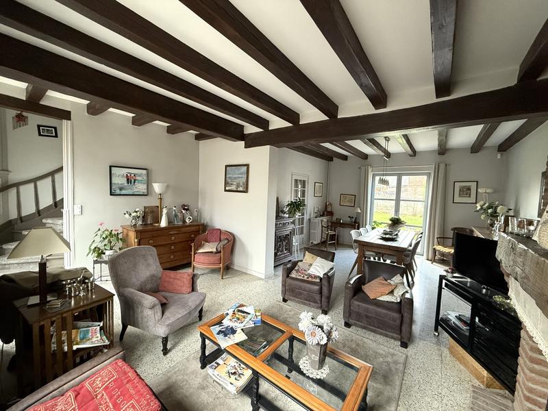 Maison - 166 m² - 8 pièces