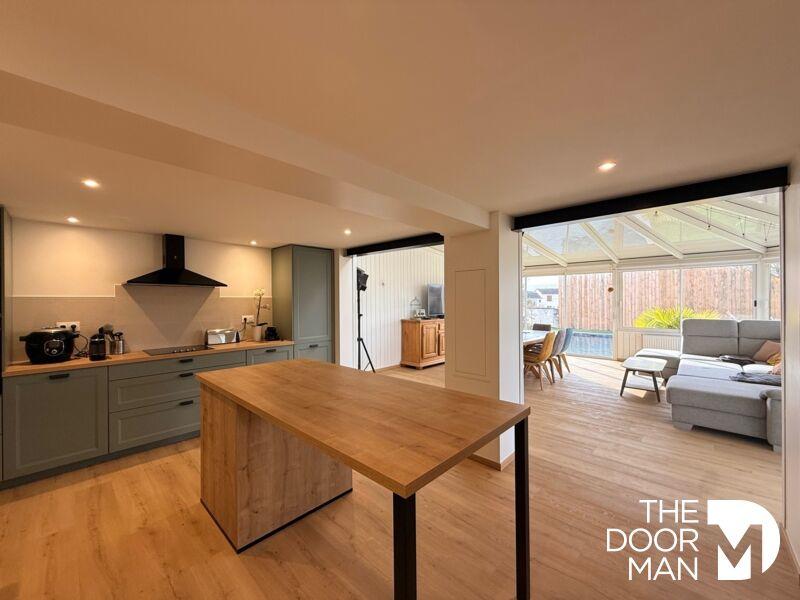 Maison - 195 m² - 6 pièces