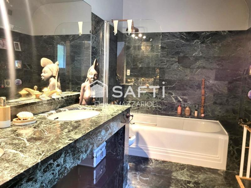 Maison - 180 m² - 7 pièces