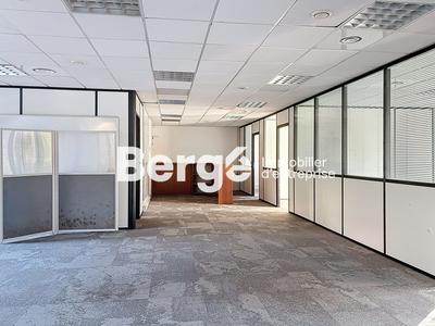 Bureau - 167 m²