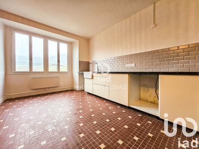 Maison - 171 m² - 9 pièces