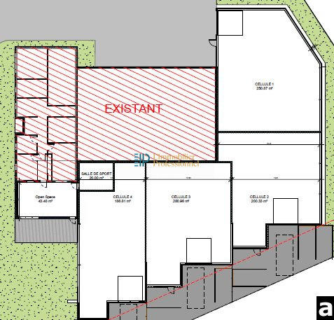 Local d'activités - 1 360 m²