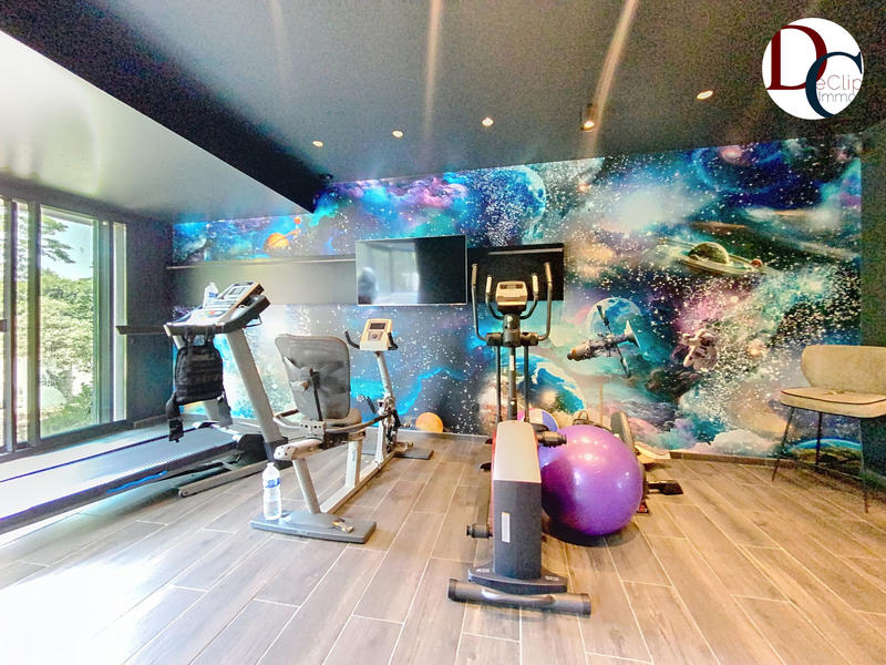 Maison - 500 m² - 12 pièces