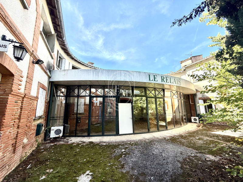 Maison - 296 m² - 10 pièces