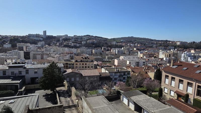 Appartement - 143 m² - 5 pièces